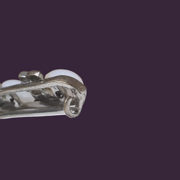 Vintage Silver Tone White Moonglow And Rhinestone Bar Brooch - Picture 5 of 5